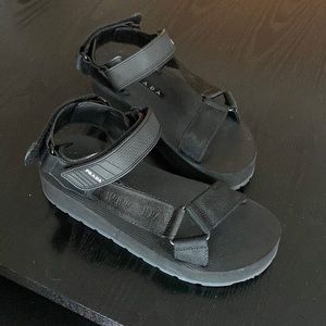 Authentic Prada Canvas Velcro black Logo Sport Sandals Shoes 37 37.5